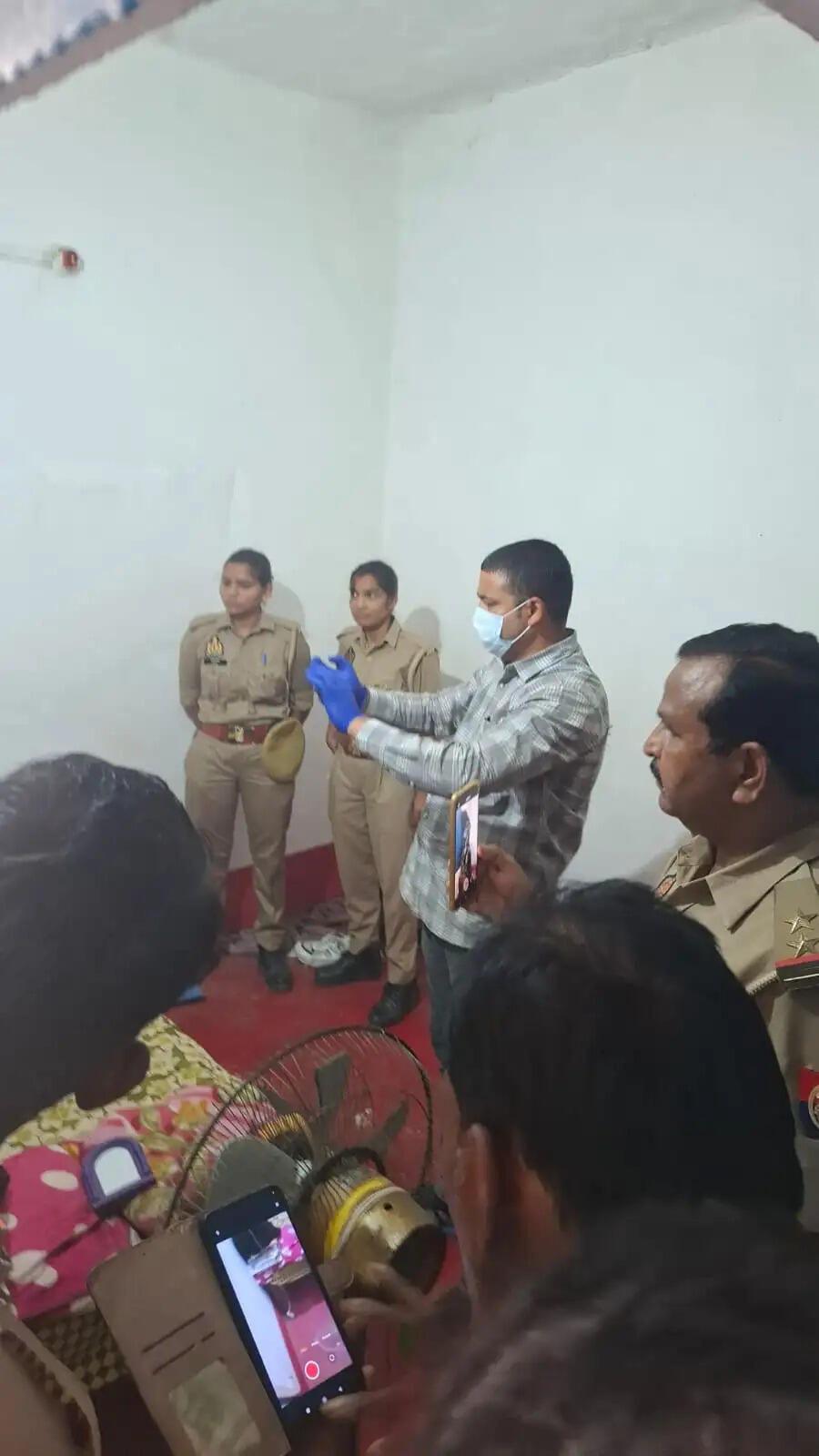 कमरे में मिला नर्स का संदिग्ध हालत में शव