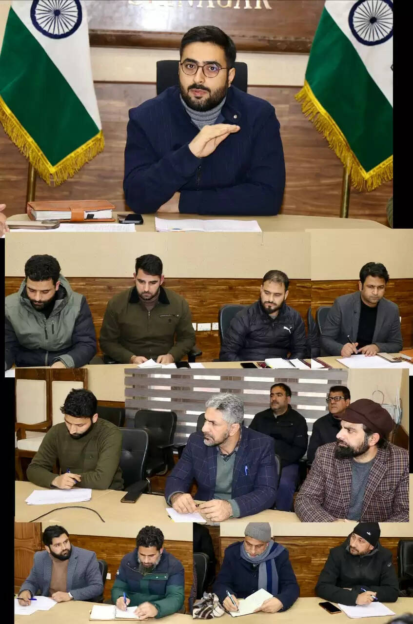 मुख्य सचिव अटल दुल्लू ने आज समाज कल्याण विभाग की एक व्यापक समीक्षा बैठक की अध्यक्षता की