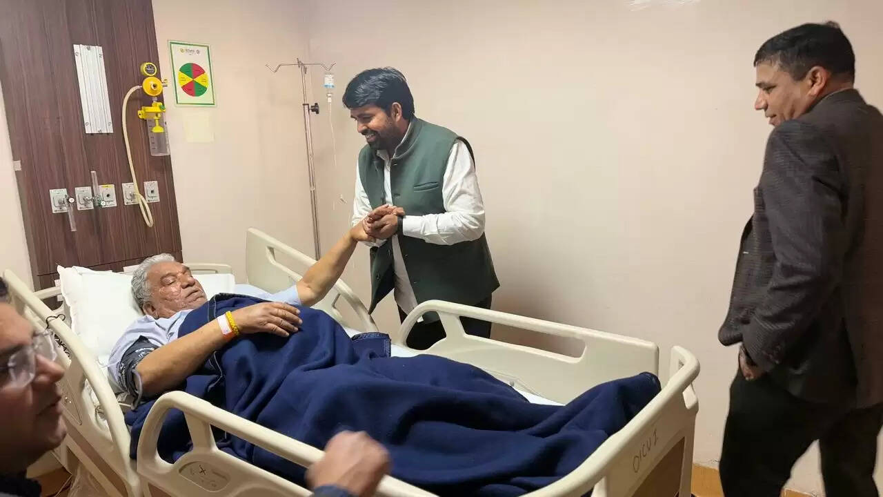 हरियाणा के पंचायत मंत्री के पैर के घुटने का हुआ ऑपरेशन