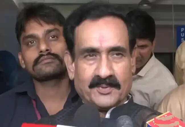 (अपडेट) मप्र के दतिया उपचुनाव में नरोत्तम मिश्रा का टिकट कटने के बाद समर्थकों का उग्र प्रदर्शन, धारा 163 लागू