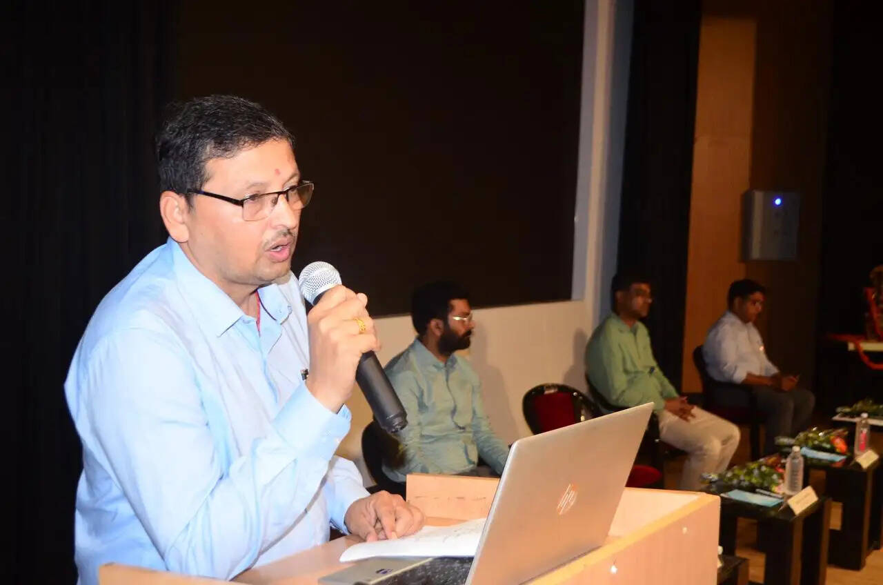 युवा शक्ति–विकसित भारत की शक्ति' विषय पर भाषण प्रतियोगिता सम्पन्न