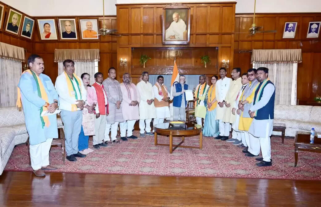 राज्यपाल से मिला भाजपा प्रतिनिधिमंडल, मंत्री हफीजुल को बर्खास्त करने की मांग की