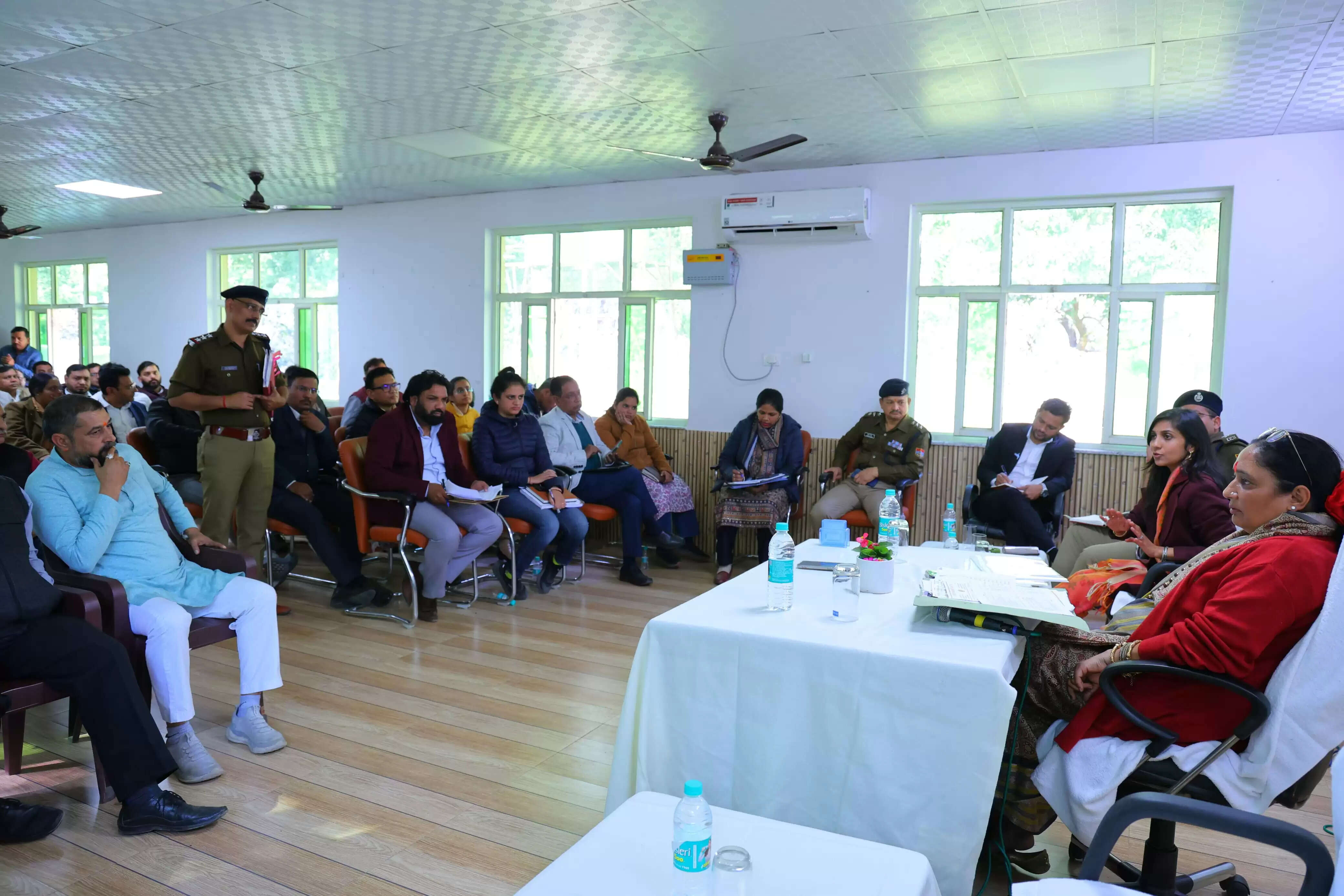 कोटद्वार में ँअतिक्रमण, पार्किंग, पेयजल-सीवर को दुरस्त करने को हुई बैठक