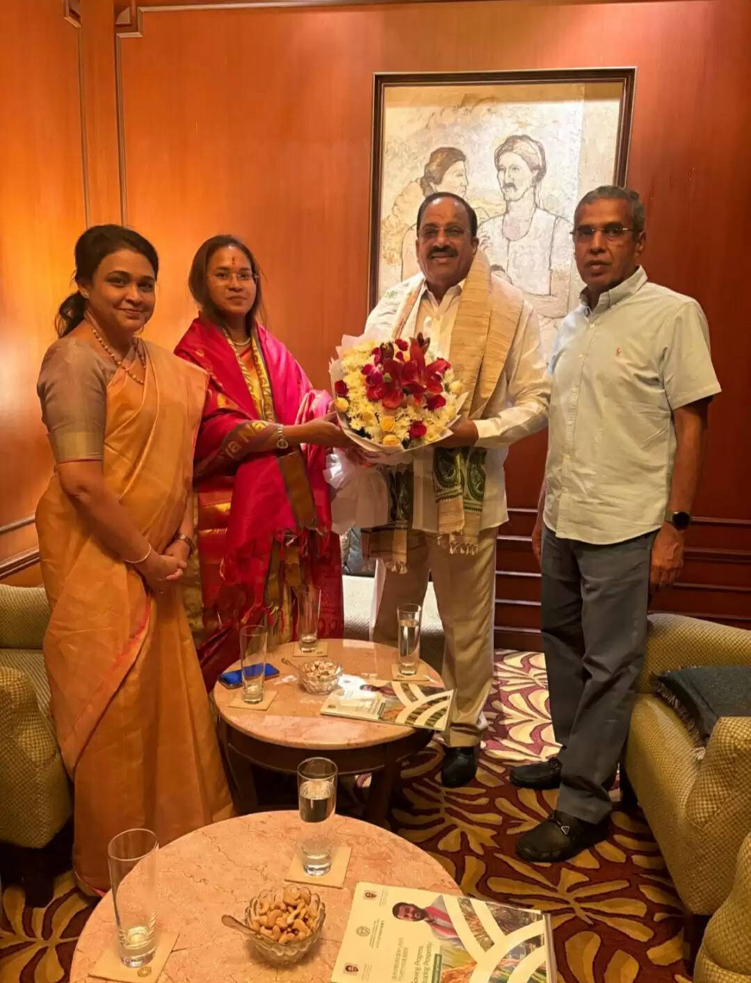 तेलंगाना के कृषि मंत्री ने झारखंड के कृषि मंत्री का किया स्वागत