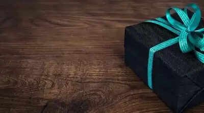 यूपी में पार्सल से कीमती सामान चोरी करने वाला एक्स-कूरियर मैन गिरफ्तार