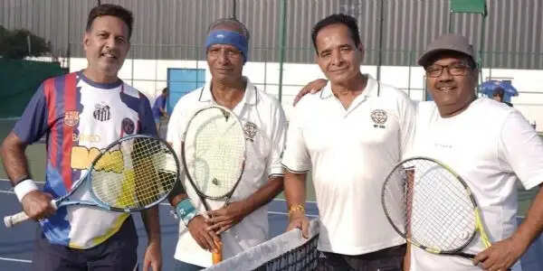 मुरादाबाद की मीनाक्षी, लखनऊ के अजय उपाध्याय और कनाडा के शिखर नेहरू ने दर्ज की जीत