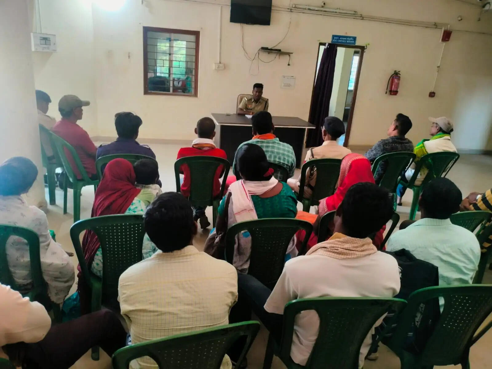 सरगुजा पुलिस का कोटवार सम्मेलन, गांवों में अपराध पर नजर रखने और सूचना तंत्र मजबूत करने पर जोर