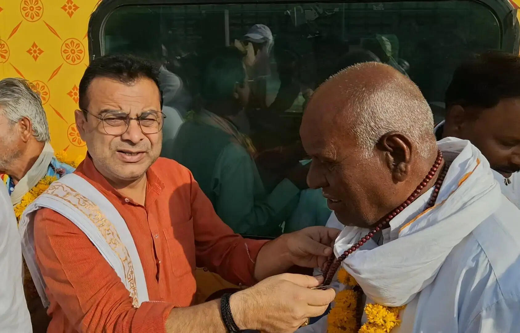 दमोह: मुख्यमंत्री तीर्थ दर्शन योजना के तहत दमोह से विशेष एसी ट्रेन रवाना