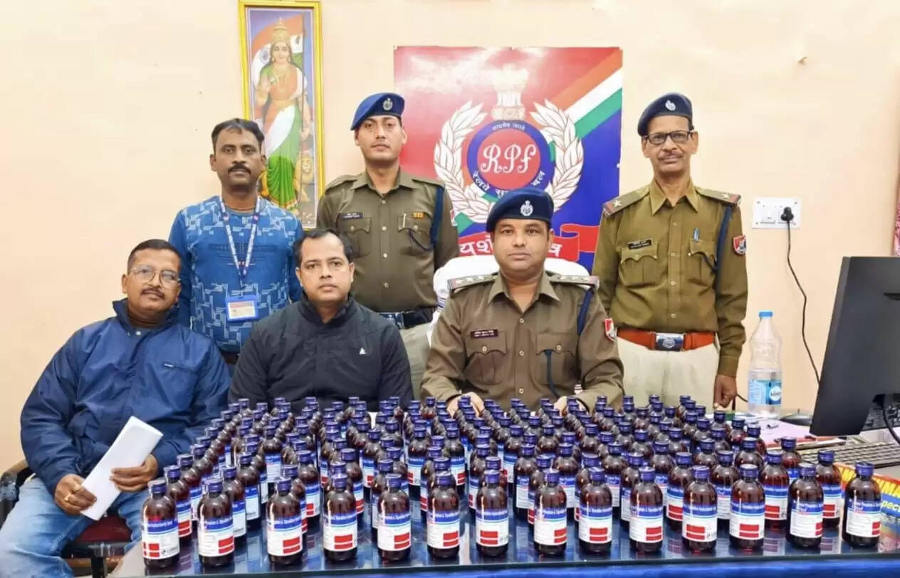 ऑपरेशन नारकोस के तहत 150 बोतल कफ सिरप ज़ब्त