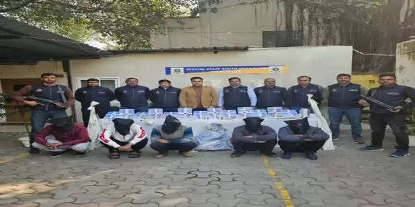 अवैध हथियार फैक्ट्री का भंडाफोड़, पांच अपराधी गिरफ्तार