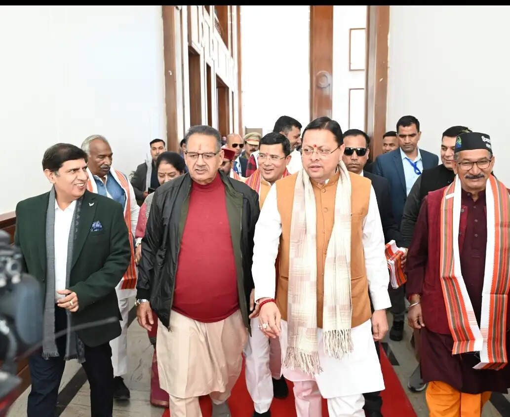 गैरसैंण में विधानसभा सत्र शुरू, पूर्व मुख्यमंत्री खंडूड़ी और पूर्व मंत्री बिष्ट को दी श्रद्धांजलि