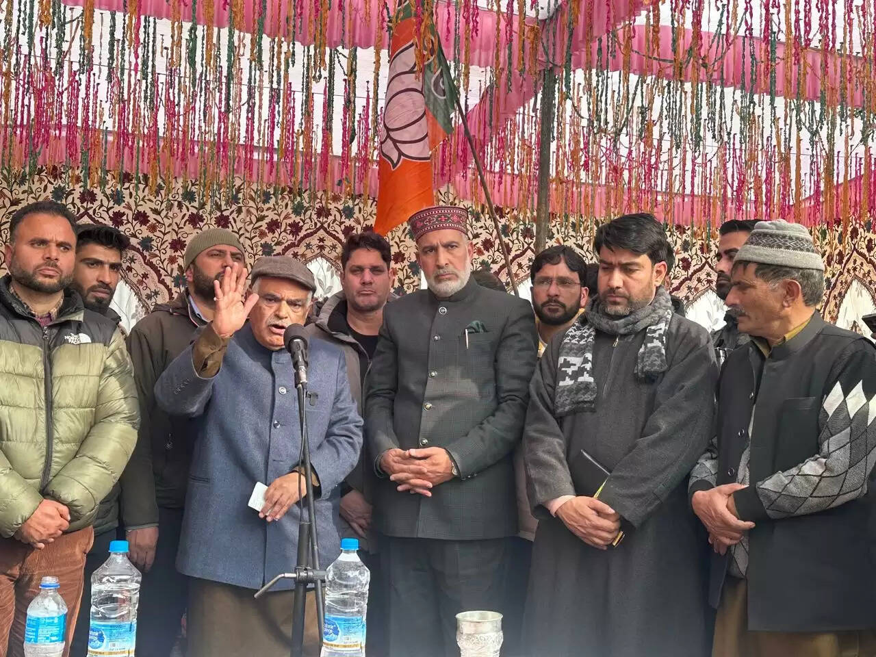 अशोक कौल ने पुलवामा जनसभा में कश्मीर में मोदी सरकार के विकास प्रयासों पर प्रकाश डाला