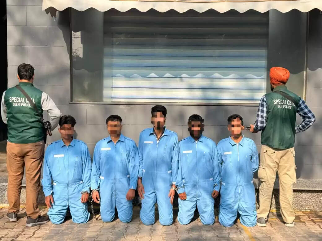 आरजू और अनमोल बिश्नोई गिरोह के पांच आरोपित गिरफ्तार