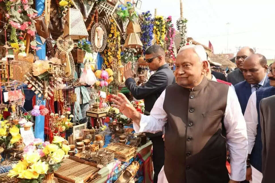 मुख्यमंत्री ने विश्व प्रसिद्ध हरिहर क्षेत्र सोनपुर मेला-2025 का किया निरीक्षण