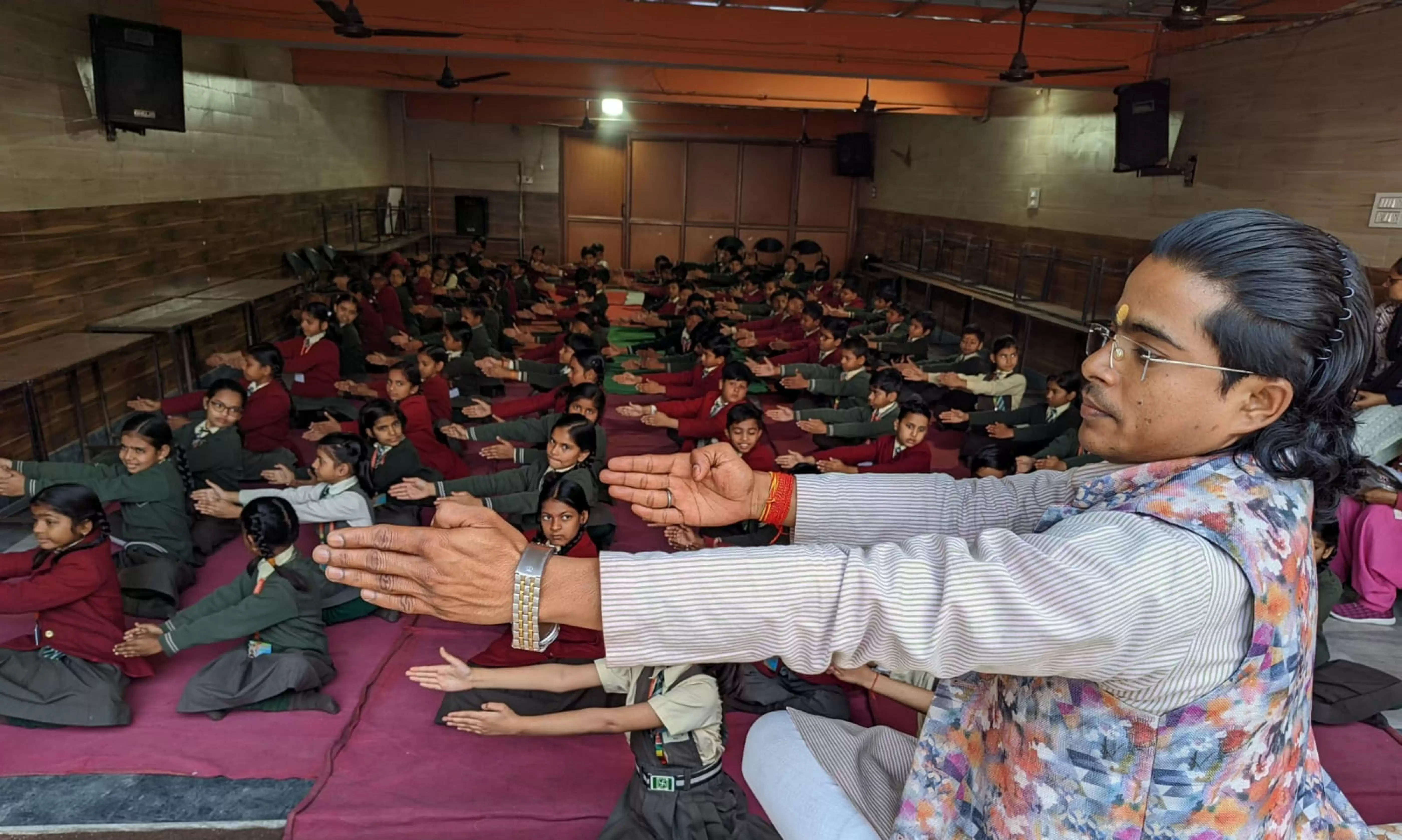 चुनौती बना दूषित वातावरण, योग-आर्युवेद से जोड़कर बच्चों का भविष्य बनाएं उज्जवल: डाॅ. अमन