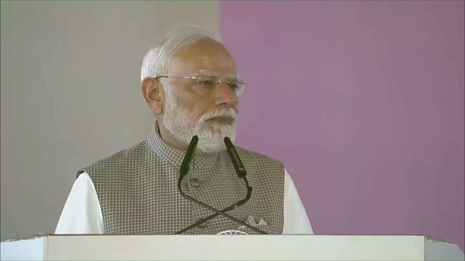 प्रधानमंत्री ने रोजगार मेले में कहा, युवा सशक्तिकरण उनकी सरकार की सर्वोच्च प्राथमिकता