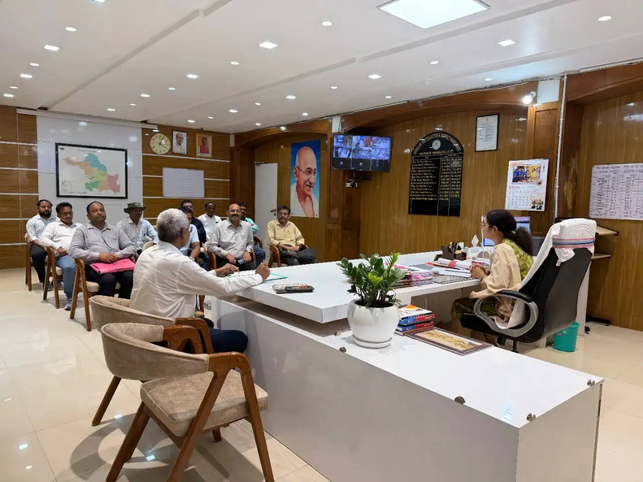 खनन बंद होने से प्रभावित लोगों की आजीविका के लिए बनेगी कार्ययोजना