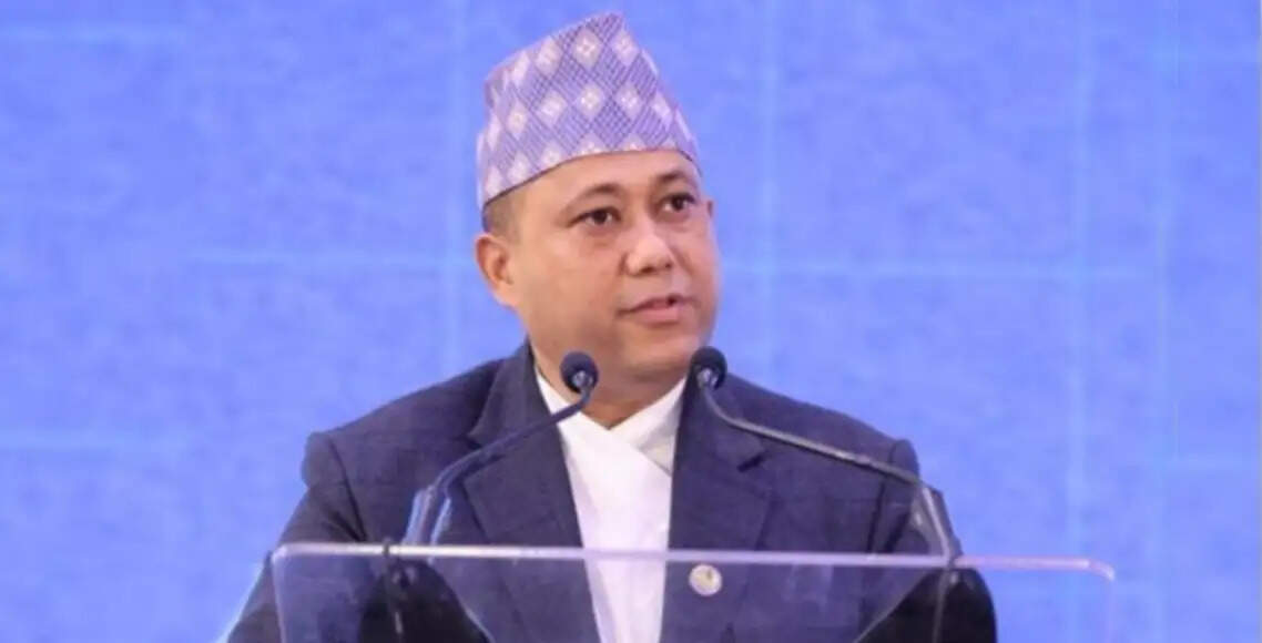 वैश्विक चुनौतियों से निपटने के लिए सामूहिक जिम्मेदारी जरूरीः शिशिर खनाल