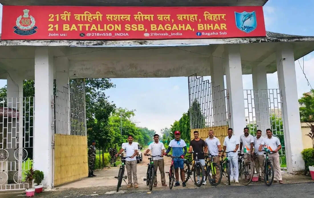 सीमा सुरक्षा के साथ फिटनेस का संदेश, 40 किमी साइकिल चलाकर निकले एसएसबी जवान