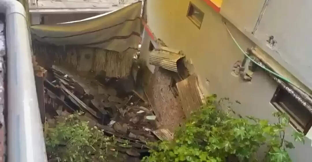 कुल्लू में भारी बारिश से तबाही जारी, डंगा गिरने और भू-स्खलन से कई मकान खतरे की जद में