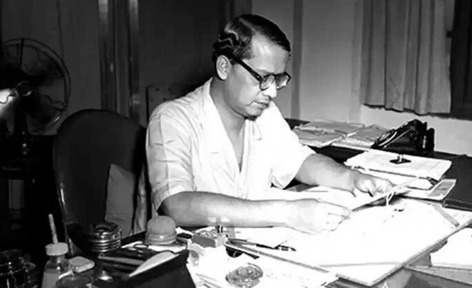 इतिहास के पन्नों में 13 मईः स्वतंत्र भारत ने पहली बार 1952 में दोनों सदनों के सत्र में देखी अपनी संसद