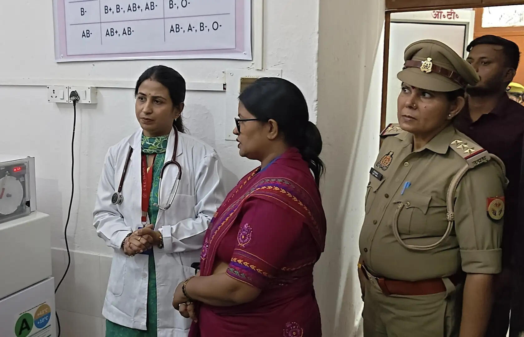 महिला आयोग सदस्य जनक नंदिनी ने स्वास्थ्य सेवाओं व जनसमस्याओं का लिया जायजा