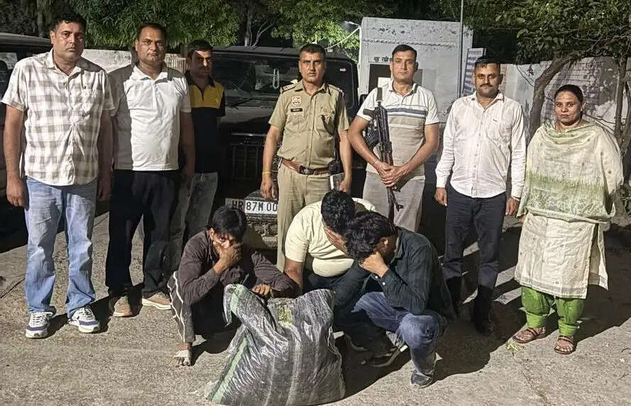 कैथल: थार गाड़ी में नशा तस्करी करते तीन काबू