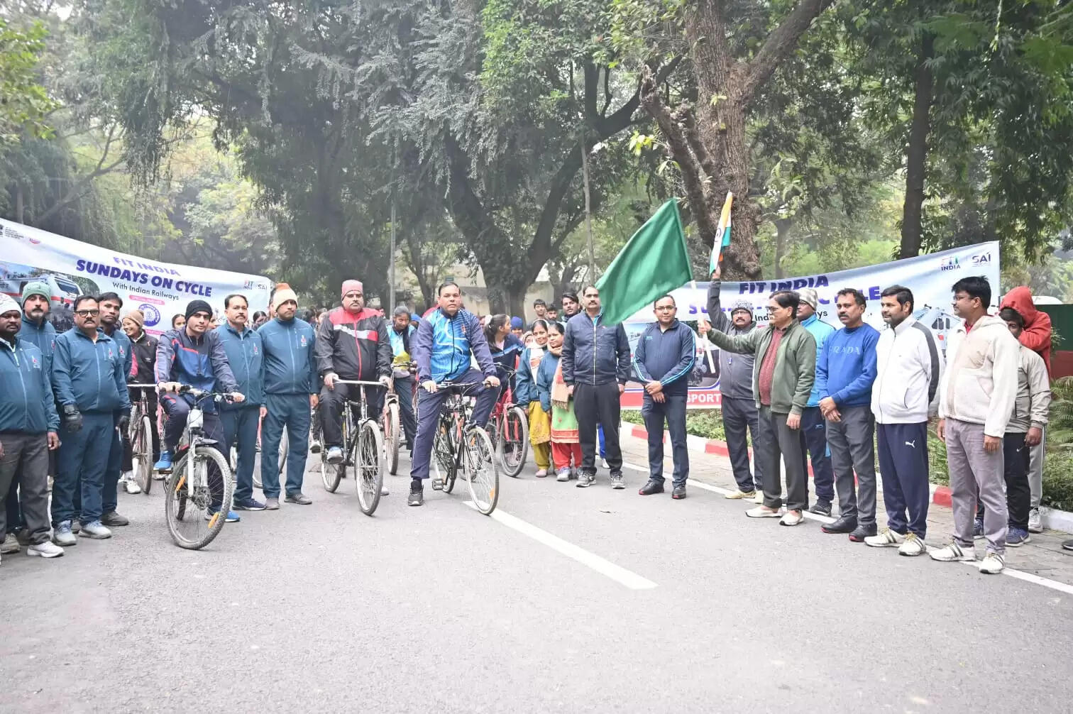 “संडे ऑन साइकिल” अभियान की पहली वर्षगांठ: बरेका में जोशपूर्ण साइकिल रैली