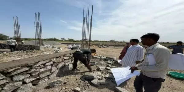 तीन करोड़ की खेल अकादमी में घटिया निर्माण का खुलासा