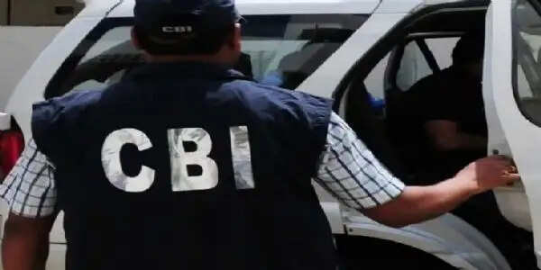 चीफ कॉमर्शियल इंस्पेक्टर की गिरफ्तारी के बाद सीनियर&nbsp;डीसीएम का तबादला