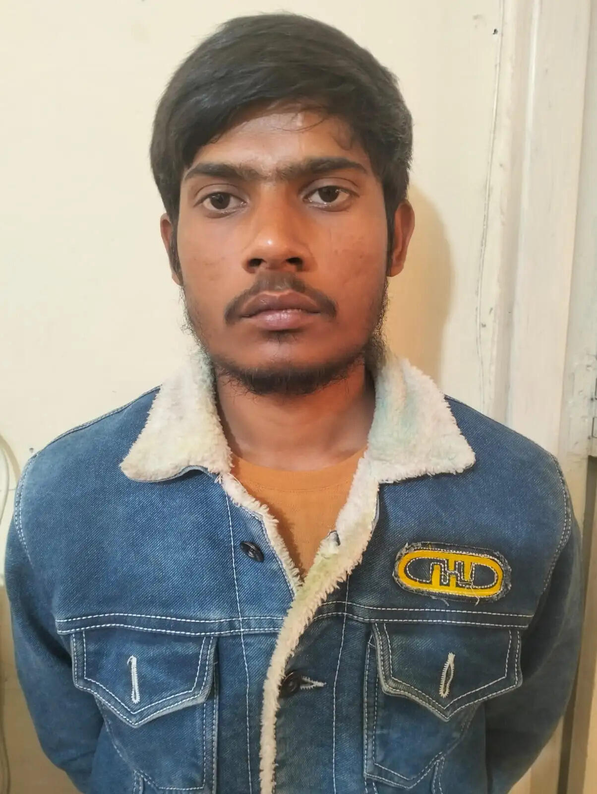 फरीदाबाद : एपीके फाइल भेजकर लाखों की ठगी, खाताधारक गिरफ्तार