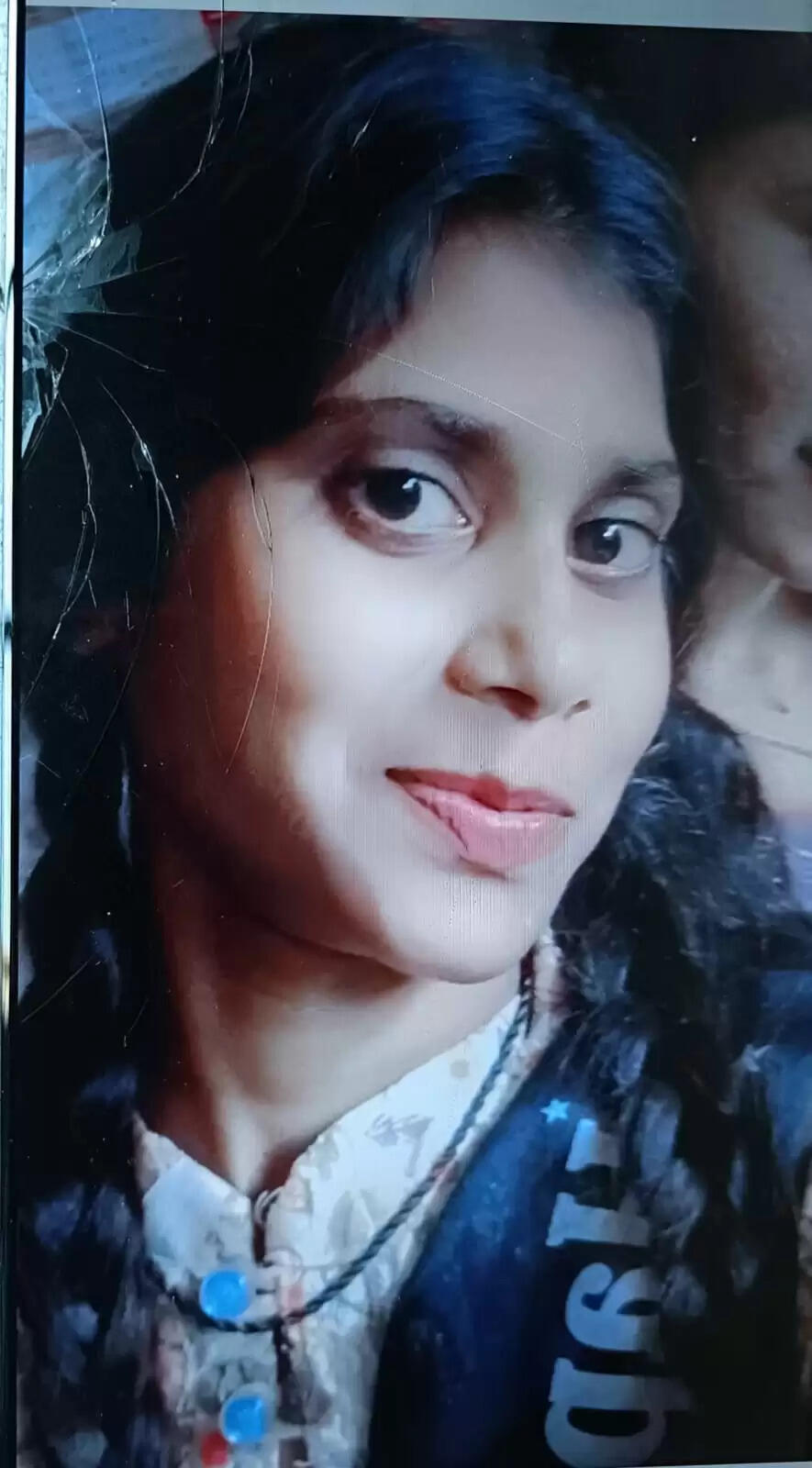 युवती ने अज्ञात कारणों से घर में फांसी लगाकर दी जान