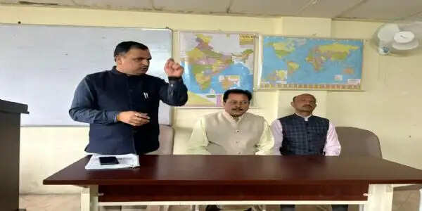 इतिहास विभाग द्वारा राहुल सांकृत्यायन जयंती पर विद्वत संगोष्ठी एवं अनुभव-साझा कार्यक्रम का आयोजन