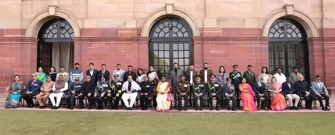 विजय दिवस पर दिल्ली में राष्ट्रपति के हाथों सम्मानित हुए कैप्टन मनोज पांडेय के भाई