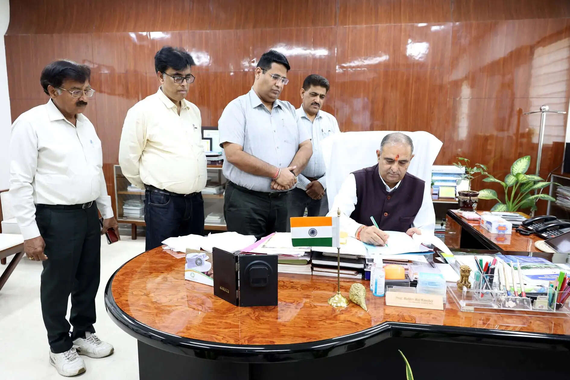 एचएयू ने राष्ट्रीय मानचित्र पर लगातार उल्लेखनीय उपलब्धियां हासिल करके अपनी विशेष पहचान बनाईं : प्रो. बीआर कम्बोज