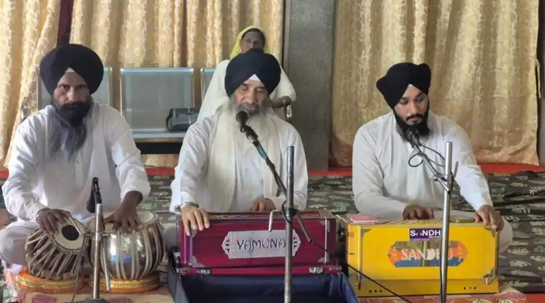 शहीदी दिवस याद किए गए सिक्खों के पांचवें गुरु गुरु अर्जून देव जी महाराज