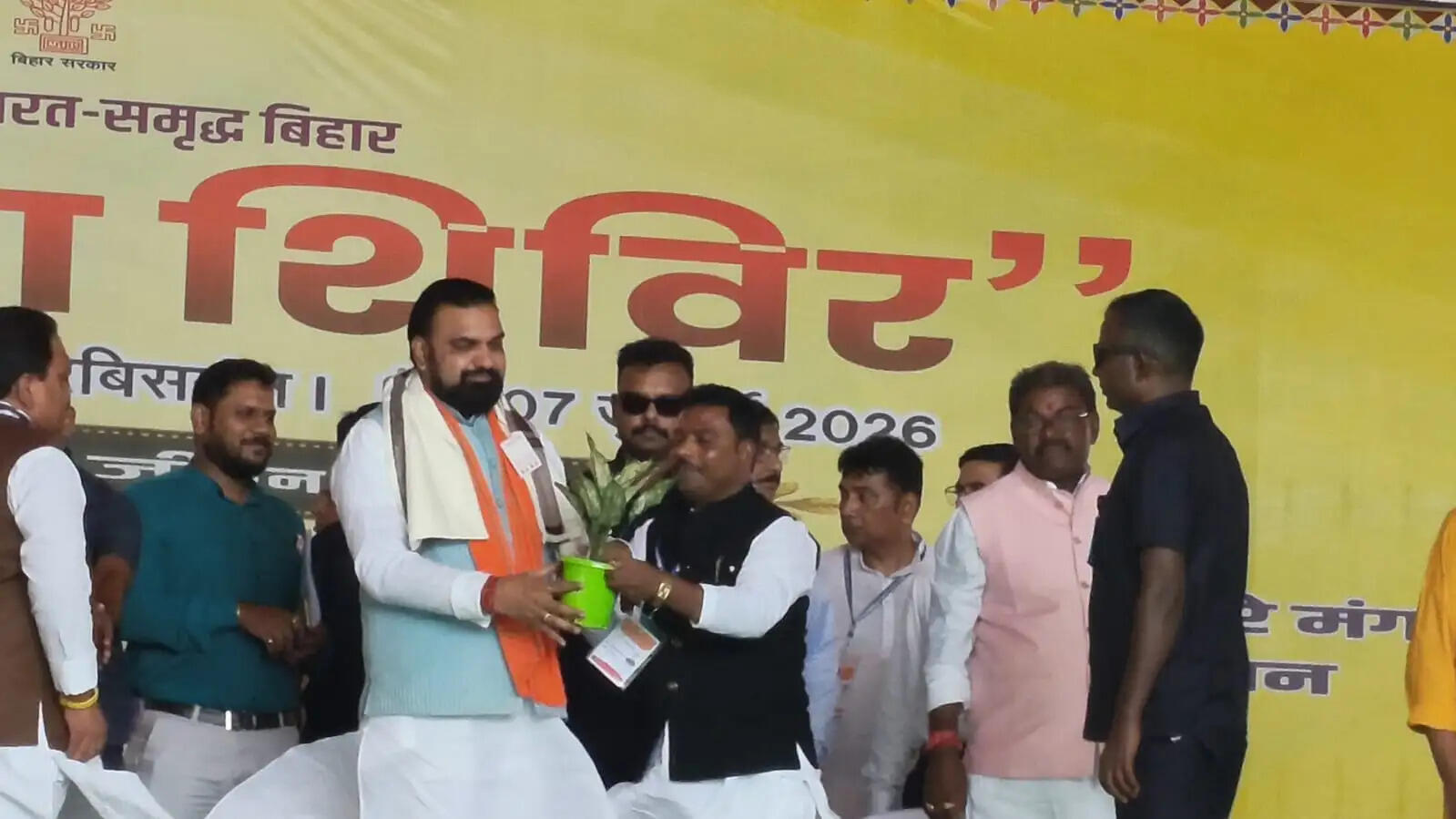विधायक ने की सीएम से बाढ़ से निजात के साथ मेडिकल कॉलेज और एयरपोर्ट निर्माण की मांग