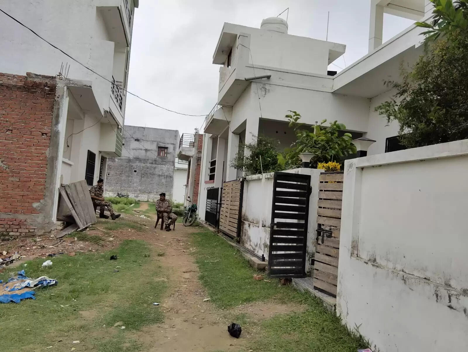 छांगुर बाबा केस: ईडी की बड़ी कार्रवाई, बाबा से जुड़े ठिकानों पर छापेमारी