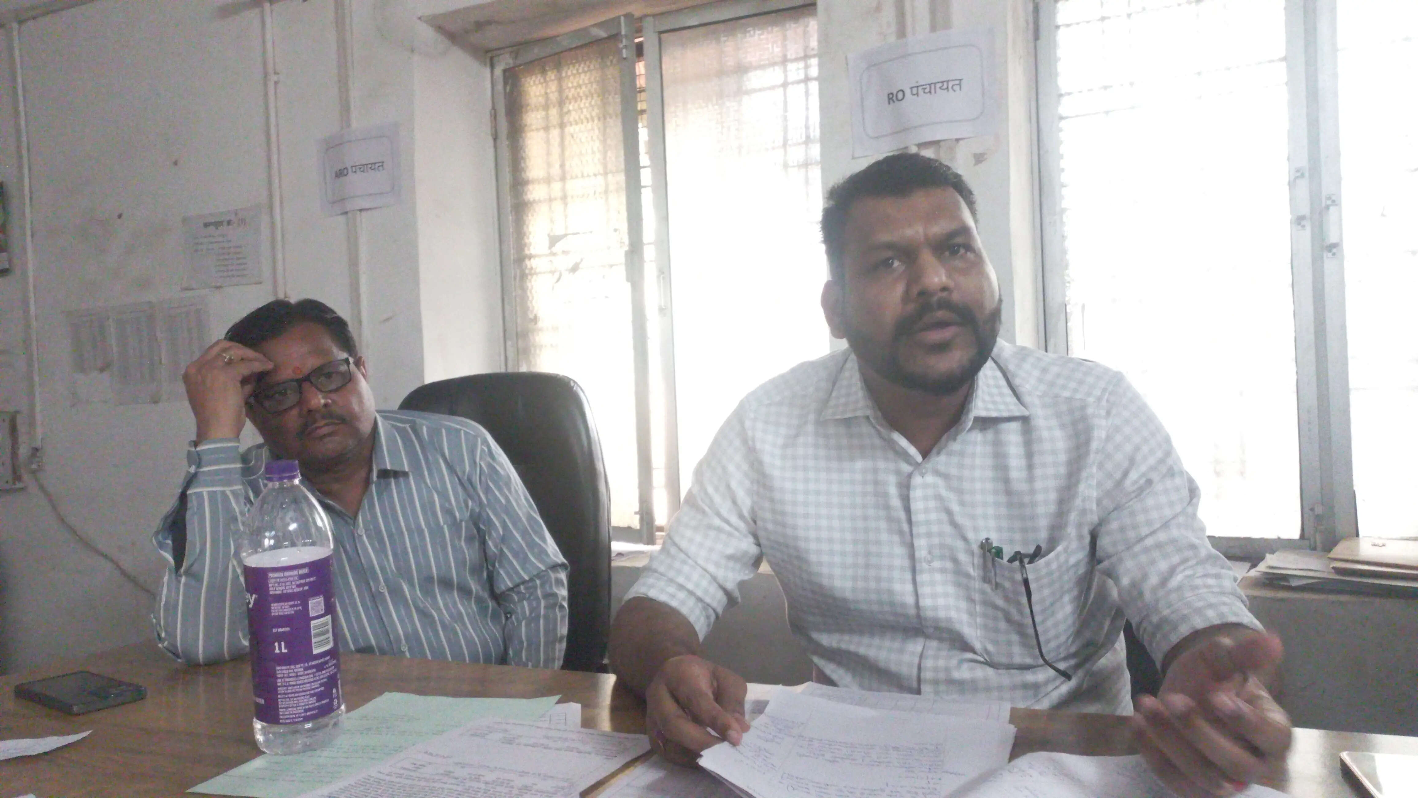 शिवपुरीः करैरा तहसील में आत्मदाह का प्रयास, जमीन बंटवारे को लेकर हंगामा