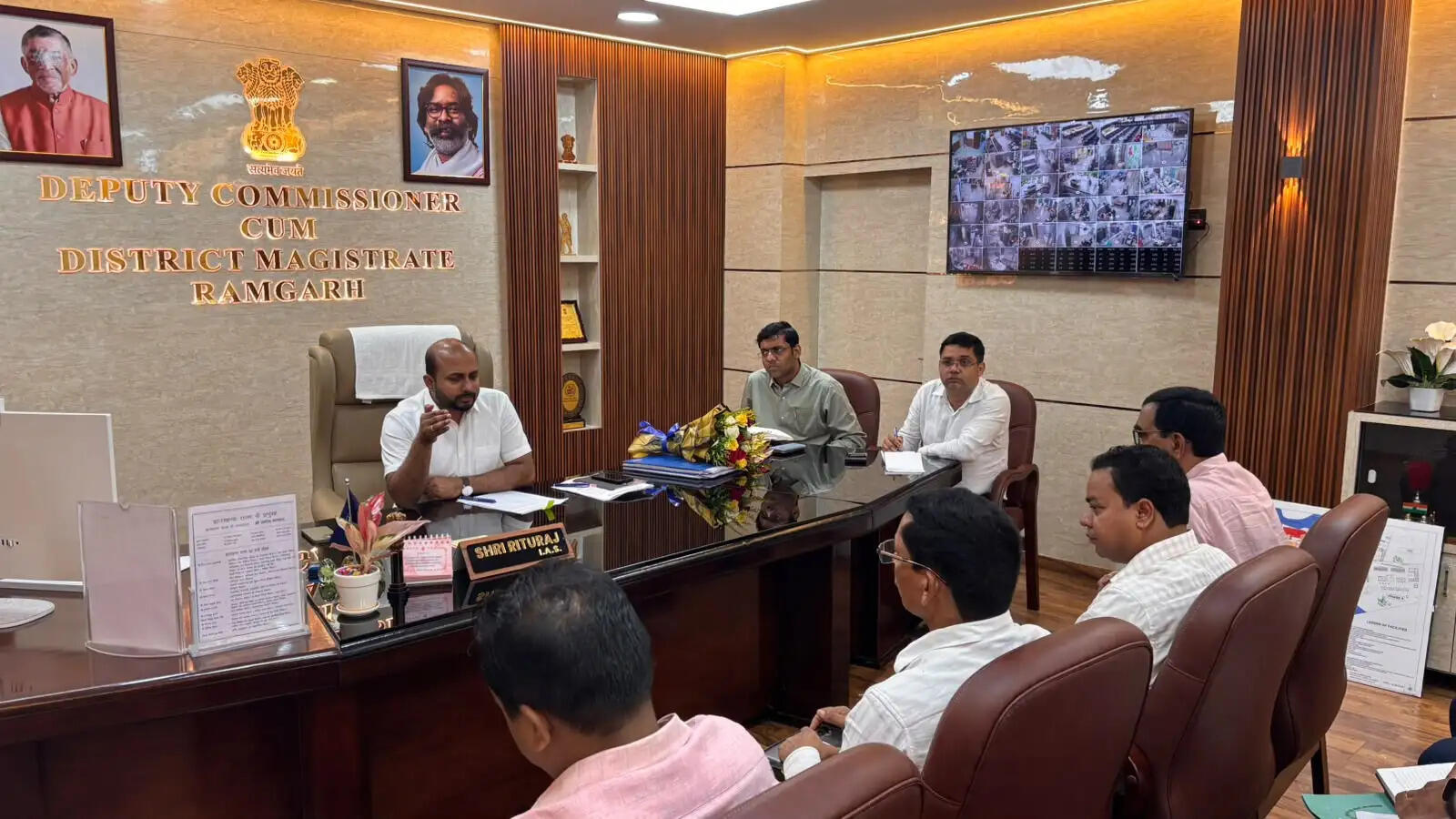 रजरप्पा मंदिर में विस्थापित दुकानदारों के लिए जमीन का करें डिमार्केशन : डीसी