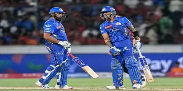 आईपीएल 2025: मुंबई इंडियंस ने लगातार चौथा मैच जीता, हैदराबाद को 7 विकेट से दी पटखनी