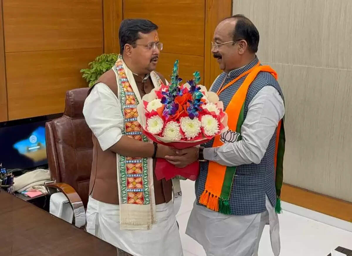 अंतिम कार्यकर्ता शिखर कार्यकर्ता बने ये सिर्फ भाजपा में संभव : उप मुख्यमंत्री अरुण साव