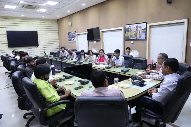 इंदौरः अंगदान और देहदान में जागरूकता के लिए सोशल मीडिया इन्फ्लुएंशर्स करेंगे कार्य