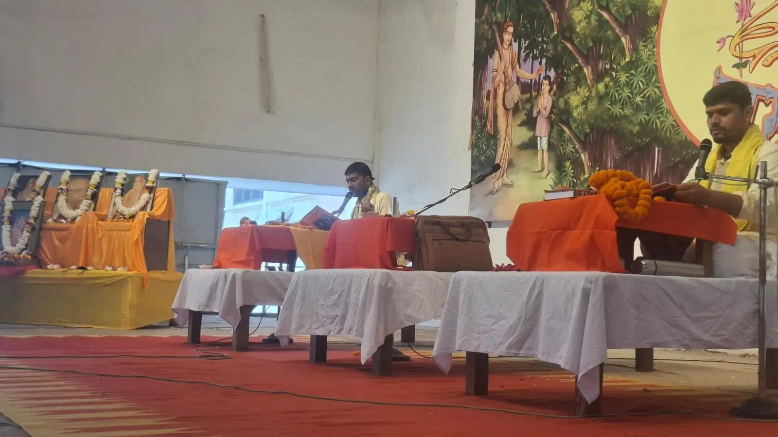 भगवान का नाम ही संसार सागर से पार होने का अमोघ अस्त्र : आचार्य योगेन्द्र मिश्र