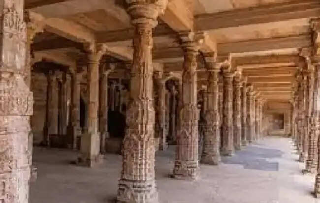 भोजशाला विवाद पर लगातार पांचवे दिन हाईकोर्ट में हुई सुनवाई, हिंदू पक्ष ने रखे ऐतिहासिक साक्ष्य