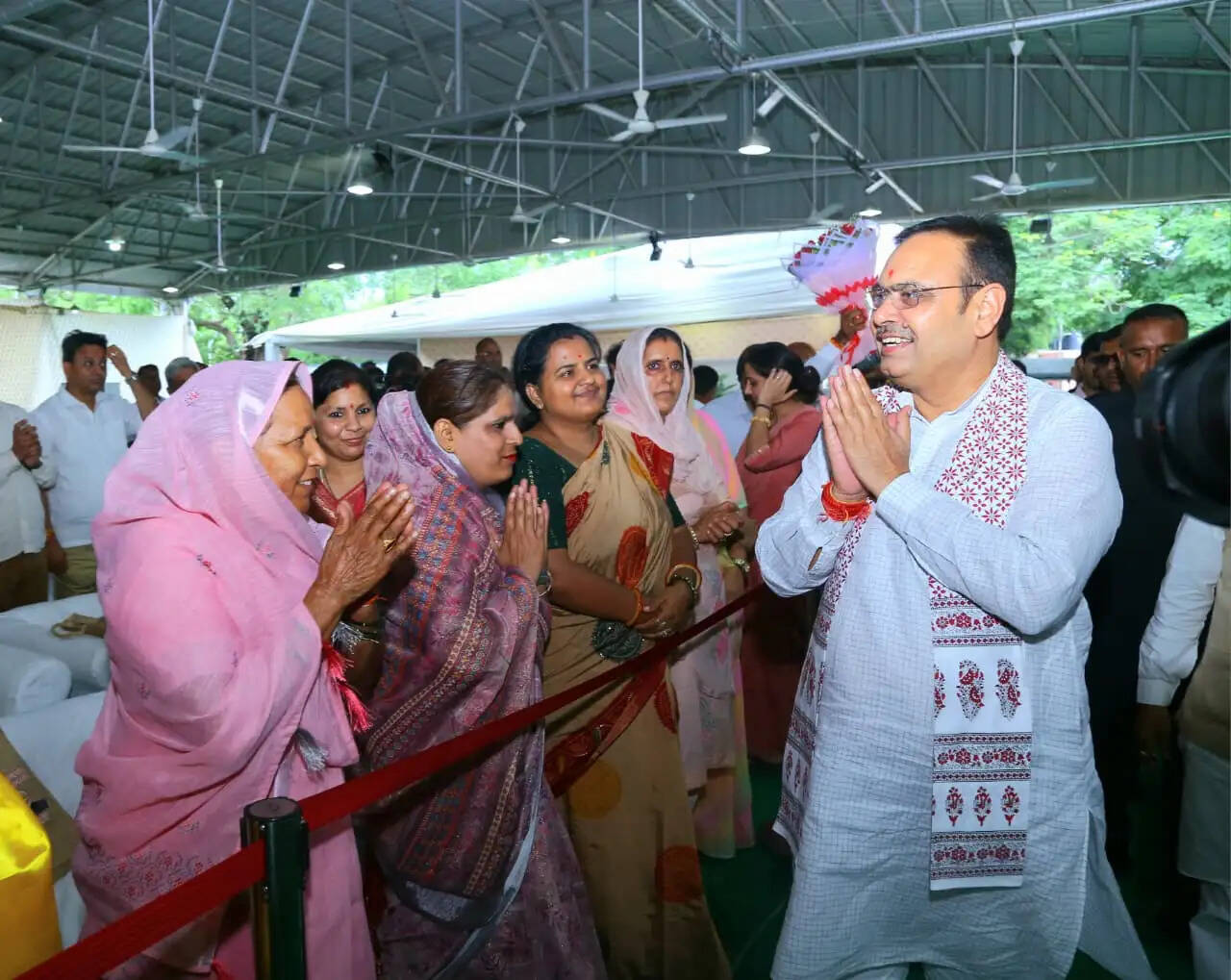 जन अभाव अभियोग समिति के सदस्य जनता और प्रशासन के बीच मजबूत सेतु : सीएम