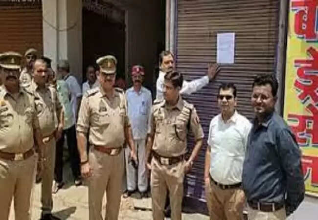 मुख्तार अंसारी के करीबी तुफैल अंसारी का होटल सीज