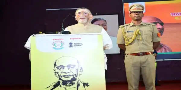 सरदार पटेल के आदर्शों को अपनाकर राष्ट्र की एकता व अखंडता को सुदृढ़ करने में सक्रिय भूमिका निभाएं: राज्यपाल