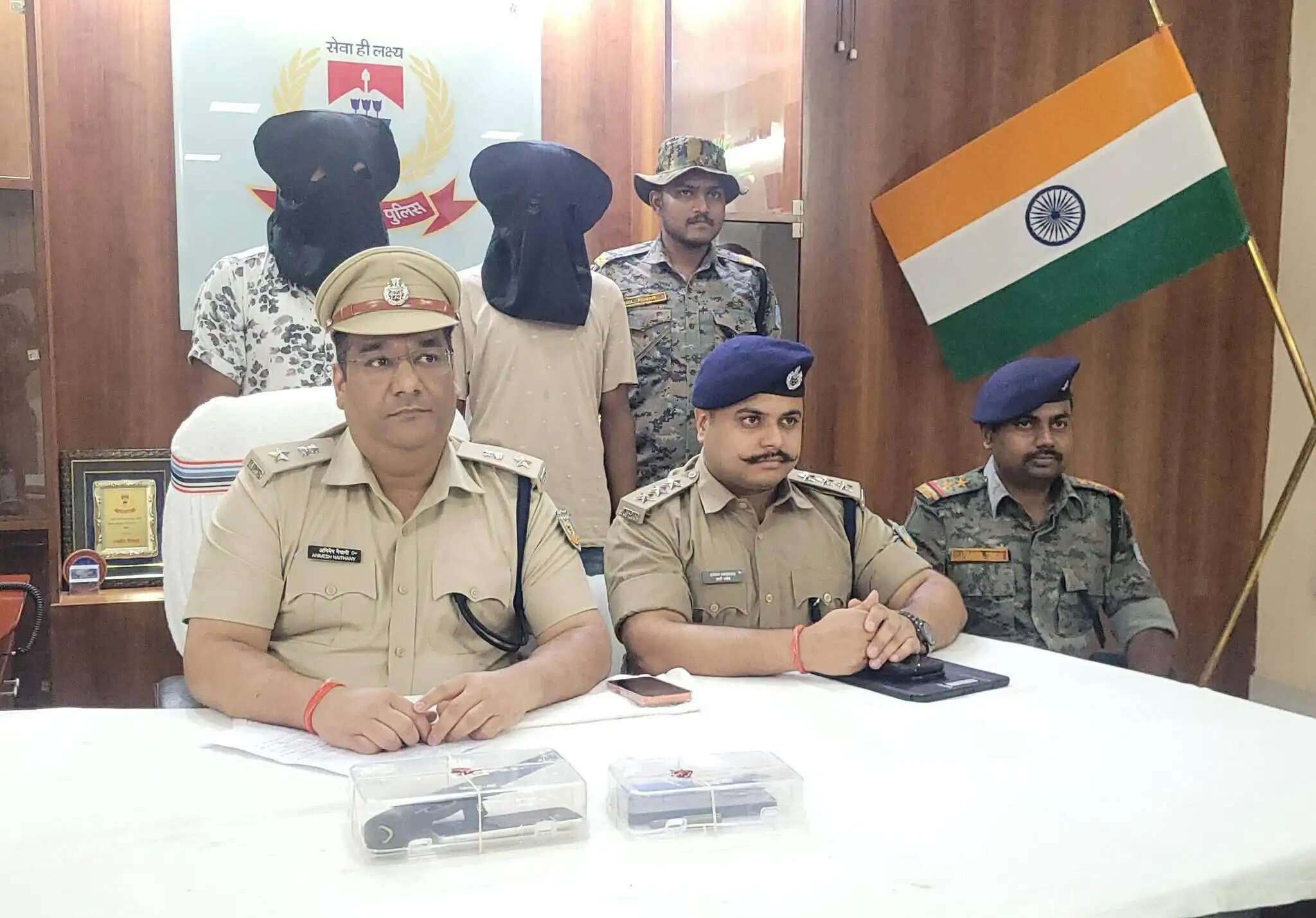 शहादत चौक गोलीकांड में पुलिस ने दो अपराधियों को किया गिरफ्तार