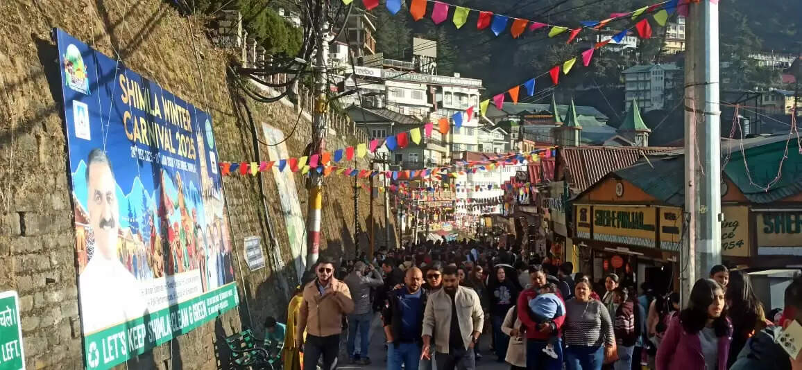 नववर्ष के जश्न के लिए शिमला में सैलानियों का सैलाब, होटल फुल, सुरक्षा के कड़े इंतजाम